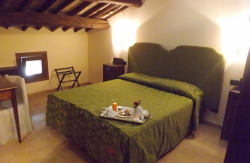 Campagnano di Roma Hotel | Il Postiglione Antica Posta dei Chigi