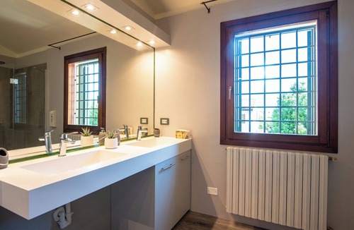 Due Carrare Bed & Breakfast | Il Salice B&B Country Luxury