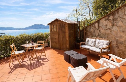 La Spezia Apartment | Il Teatro sul Mare, Terrazza Panoramica, barbecue e Cinema tra Lerici e Cinque Terre
