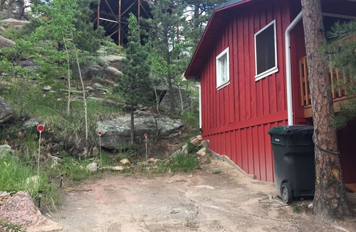 Drake Cottage | Immaculate Seashell River Cabin at Estes Park