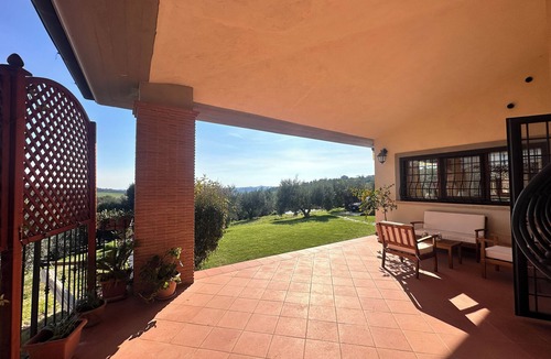 Fiano Romano Villa | In a unique villa, very close to Rome for couples and families