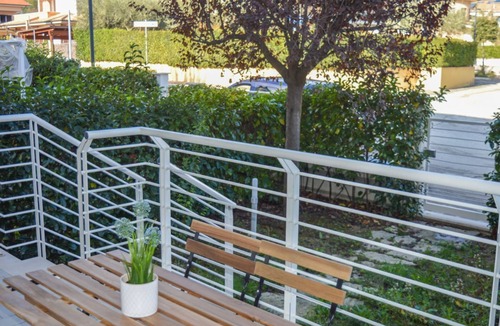 Foggetta Apartment | In an enchanting position, in a residential area just a stone's throw from the town center and directly on the territory of the Torre del Cerrano Marine Protected Area, the I Gabbiani residence offers you a relaxing vacation. Apartment two