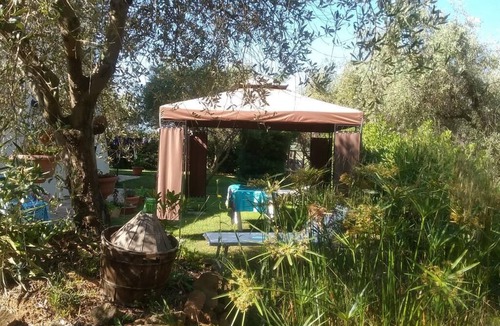 Pian di Rocca Apartment | In private villa with 4000 square meters of greenery and swimming pool