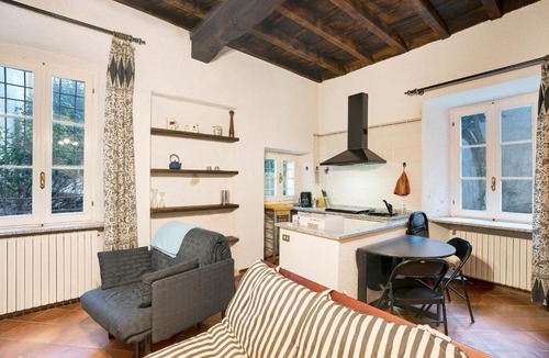 Miasino Apartment | in Villa Belli