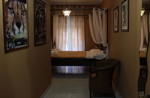 Pineta House | Intera casa in pieno centro storico dove vivere in pieno la città