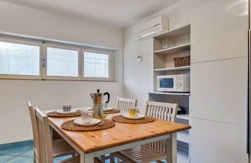 San Vincenzo Apartment | InVilla Serendipes, 50 meters from the beach