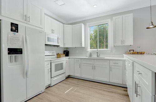 Islamorada Villa | Isla Key Acaí: Waterfront Boutique Resort, FREE Boat Dockage Sep-Oct Only!