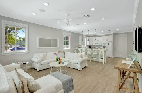 Islamorada Villa | Isla Sands Collection: Sleeps 24, All Ensuite Bedrooms, Waterfront