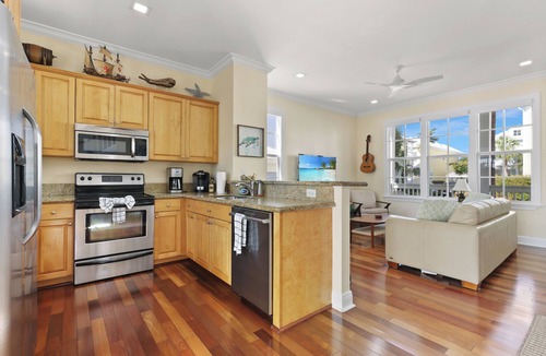 Islamorada House | Islamorada home in Anglers Reef with Ocean Views, Dock, Com Pool & Private Beach