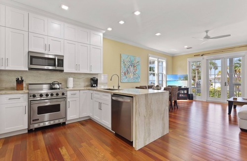 Islamorada House | Islamorada Oceanfront Home with Ocean View, Dock, Comm Pool & Beach, plus Den
