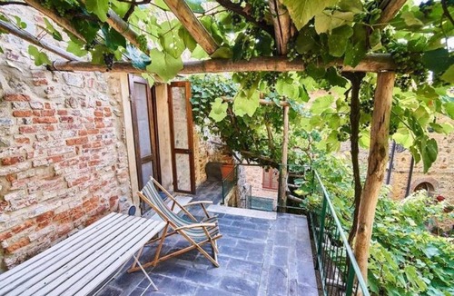 Castelnuovo di Val di Cecina Apartment | Relax in a medieval village