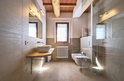 Castelnuovo di Val di Cecina House | Alloro, traditional farmhouse with pool, relax and enjoy the Tuscan countryside