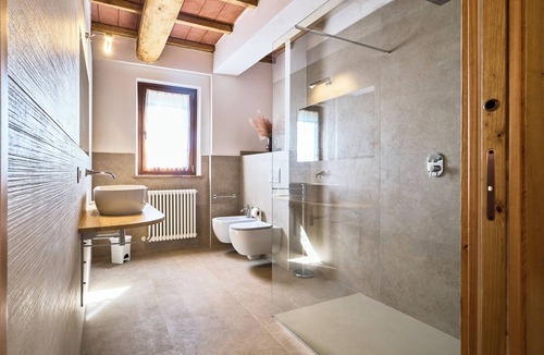 Castelnuovo di Val di Cecina House | Alloro, traditional farmhouse with pool, relax and enjoy the Tuscan countryside