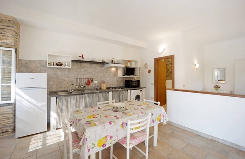 Dolcedo House | Holiday Home "Casetta Antonella" with Mountain View, Garden & Terrace