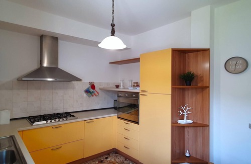 Maccagno Apartment | Holiday Home by Lake in Maccagno