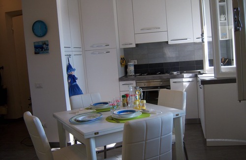 Marina di Castagneto Carducci Apartment | Charming three-room apartment, air conditioning, wi-fi. WE'RE BACK!