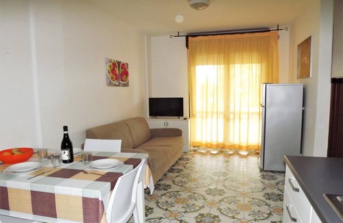 Villa Rosa Apartment | Coastal Comfort Stay in Villa Rosa