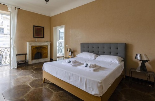 Genoa Historical Centre Apartment | JOIVY Exclusive Flat for 7 near Cathedral of Genoa