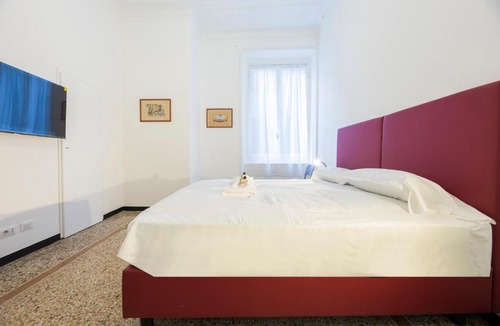 Pre Apartment | JOIVY Spacious 5-Bedroom Flat with Balcony in Central Genoa