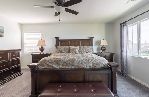 Redlands House | Just like being at home! (3 Bedrooms) w/ Access to park with a walking trail.