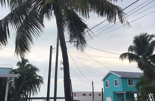 Key Largo Village House | Key Largo Cottage w Water Views & Association Beach!