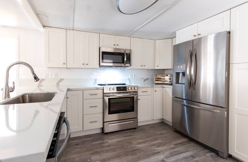 Sexton Cove Estates House | Key Largo updated Mobile Home 3bed 1.5bath 60ft on canal with boat lift