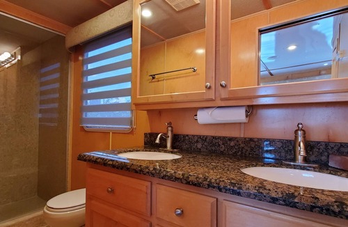Key West Boat Rental | Key West Luxury Houseboat