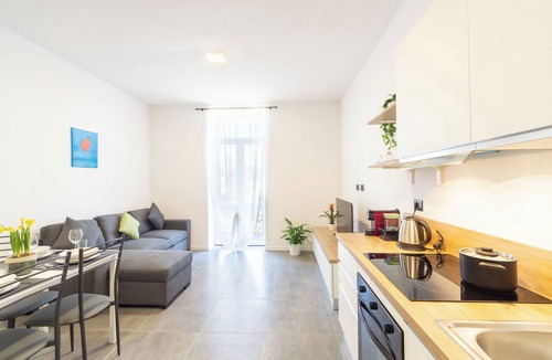 Quarto Cagnino Condo | KHL apartments