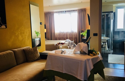 Zane Hotel | Kristal