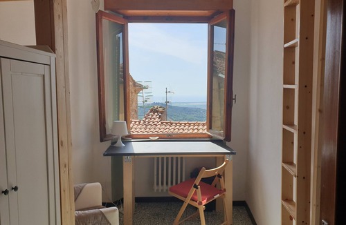 Scarlino Apartment | KUNDRA HOUSE SEAVIEW