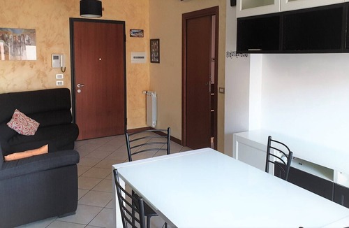 Zona LI La Storta House | L'abbraccio di una casa