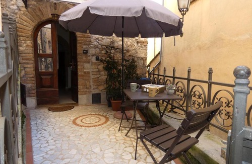 Cesi Apartment | L'angolo nel Borgo SCAPPO IN UMBRIA