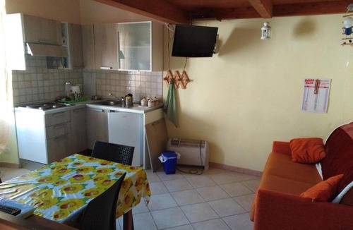 Colonnata Bed & Breakfast | L ' CANTON B & B