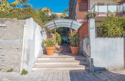 Old Town Apartment | La Côte d'Azur by Wonderful Italy