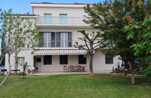 Colonnella Apartment | La CASA degli IPPOCASTANI