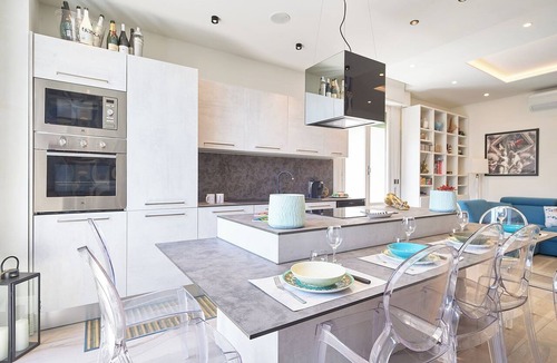 Albenga Apartment | La Casa delle Note - Two Bedroom Apartment, Sleeps 4