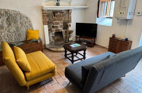 Santo Stefano di Sessanio Apartment | La Casa nella Roccia