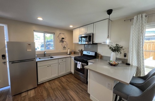 Whittier House | La Casita de Whittier, private unit 1bed washer/dryer