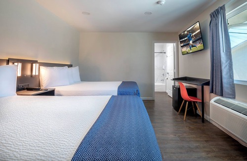 Harbor Hotel | La Casita Inn