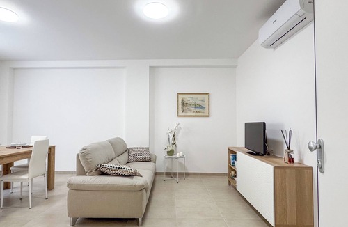 Rocca San Giovanni Apartment | La Dimora del Borgo - Appartamento "La Corte"