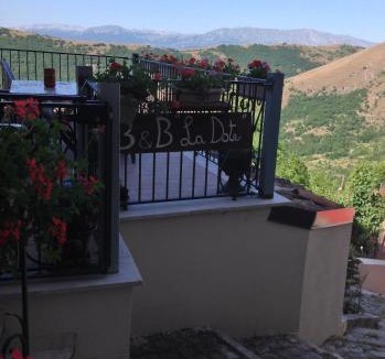 Santo Stefano di Sessanio Bed & Breakfast | La Dote