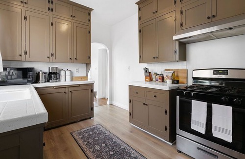 East Los Angeles House | LA Historic Gem Near Major Attractions