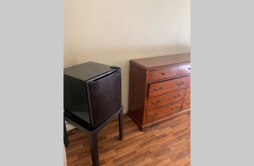 Pico - Robertson Apartment | LA Hotel Style Unit-A05