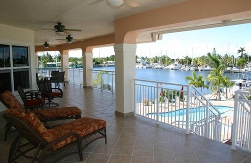Tavernier House | La Isla Del Sueño - Your Private Island of Dreams