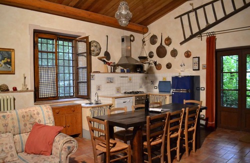 Monteleone d'Orvieto Apartment | La Loggia in Farmhouse Borgo Santa Maria