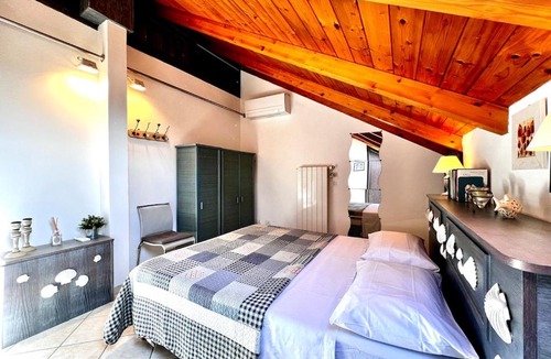 Borgio Verezzi Apartment | La Mansarda al Mare Tra cielo e onde