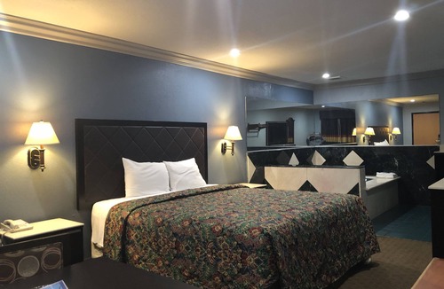 West Athens Hotel | La Mirage Inn LAX Airport