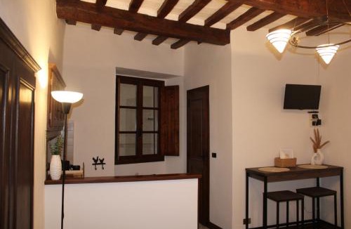 Pietralunga Apartment | La Piazzetta Apartment