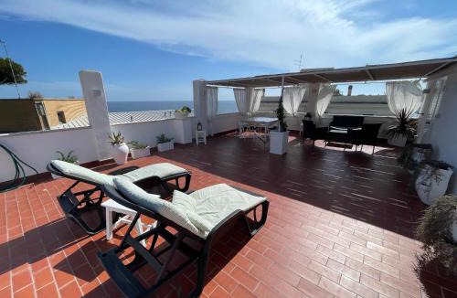 Santa Marinella House | La terrazza sul mare