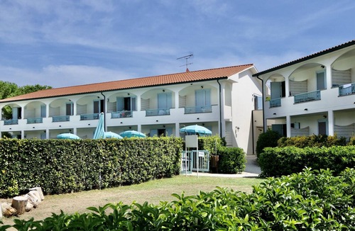 Vada Apartment | La Ventola 4-bedroom apartment in residence with pool, A.C, WIFI